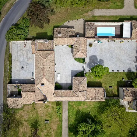La Tour Du Domaine De Choisy Holiday home *